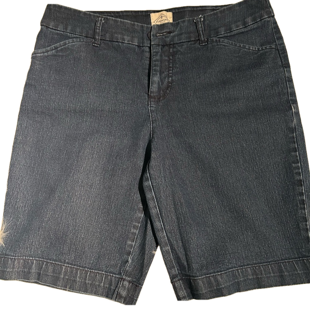 St. John's Bay Women's Blue Denim Shorts Size 8P